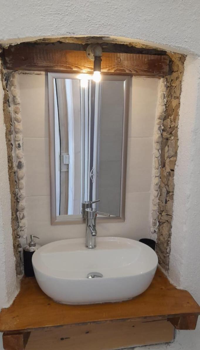 B&B 8A Castelbianco Colletta Екстериор снимка